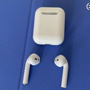Color white apple EarPods